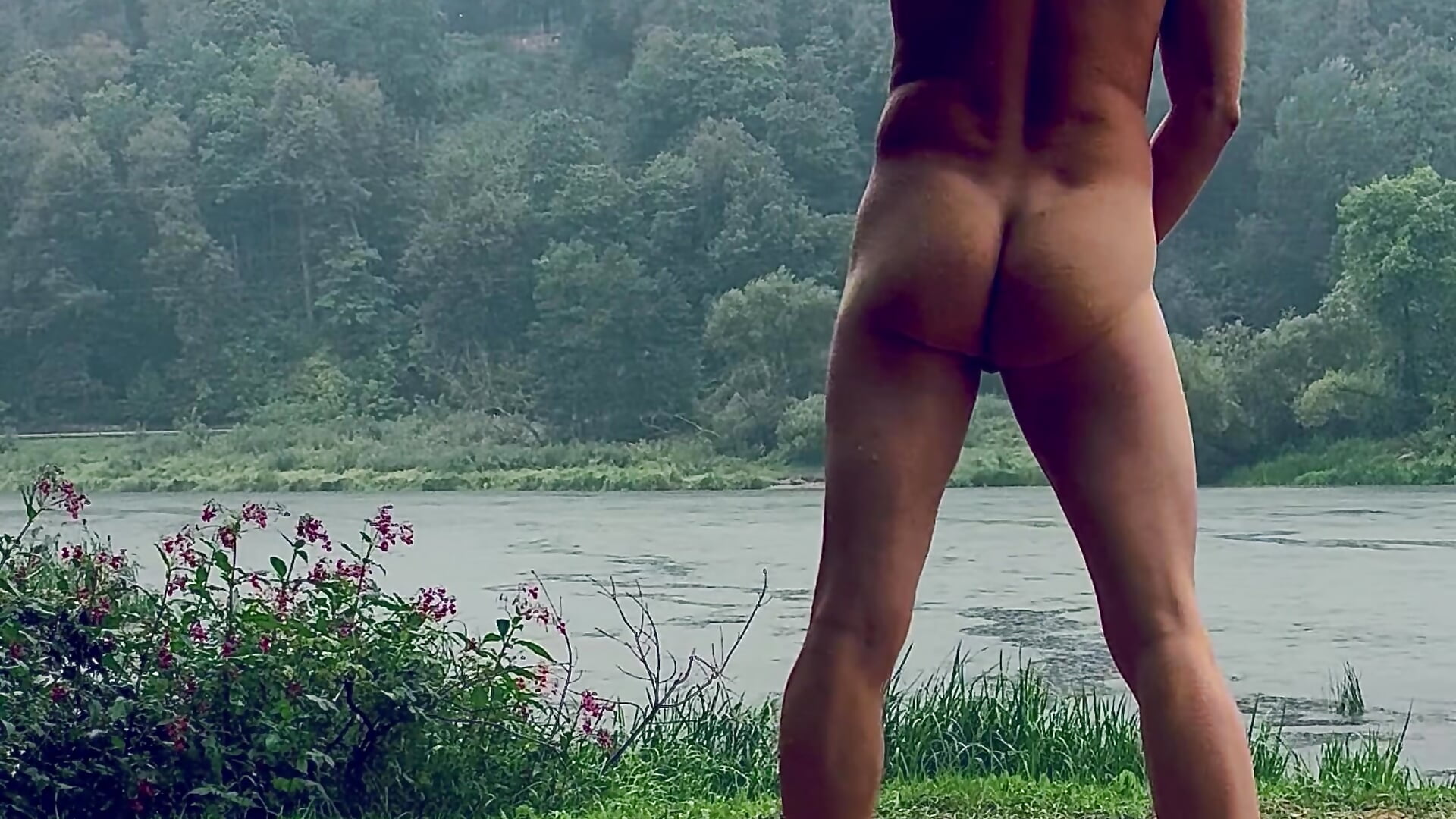 Public Exposure in the Beach – video od webkamerové modelky Sissybility