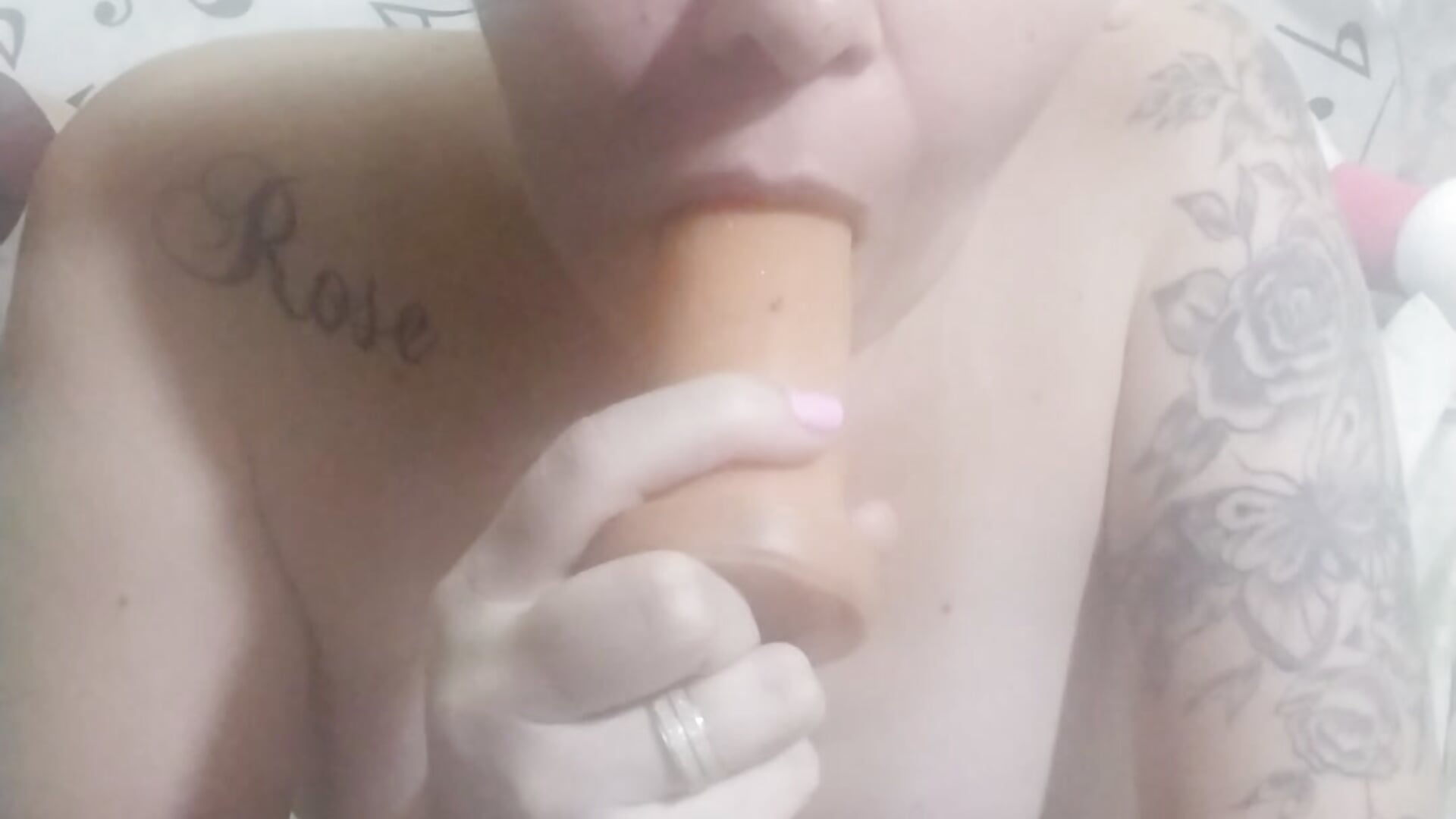 Humilhando um corno com spit cuckold consolo oral - Video von Venusluxodomme Cam-Model