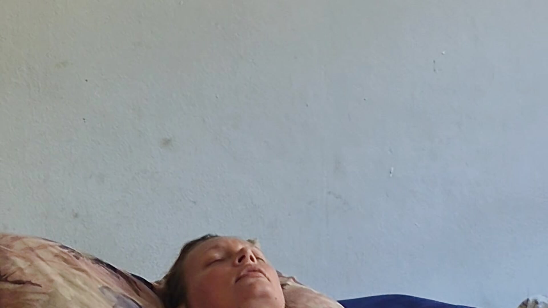 She masterbate and orgasm - vídeo de la modelo de cam TryingWind