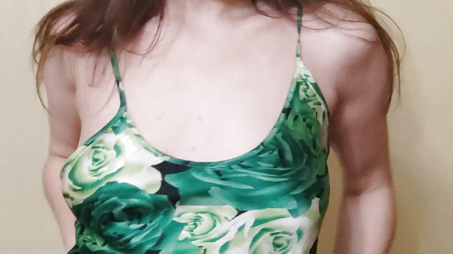 Dance in green dress play with tits. Without filters.