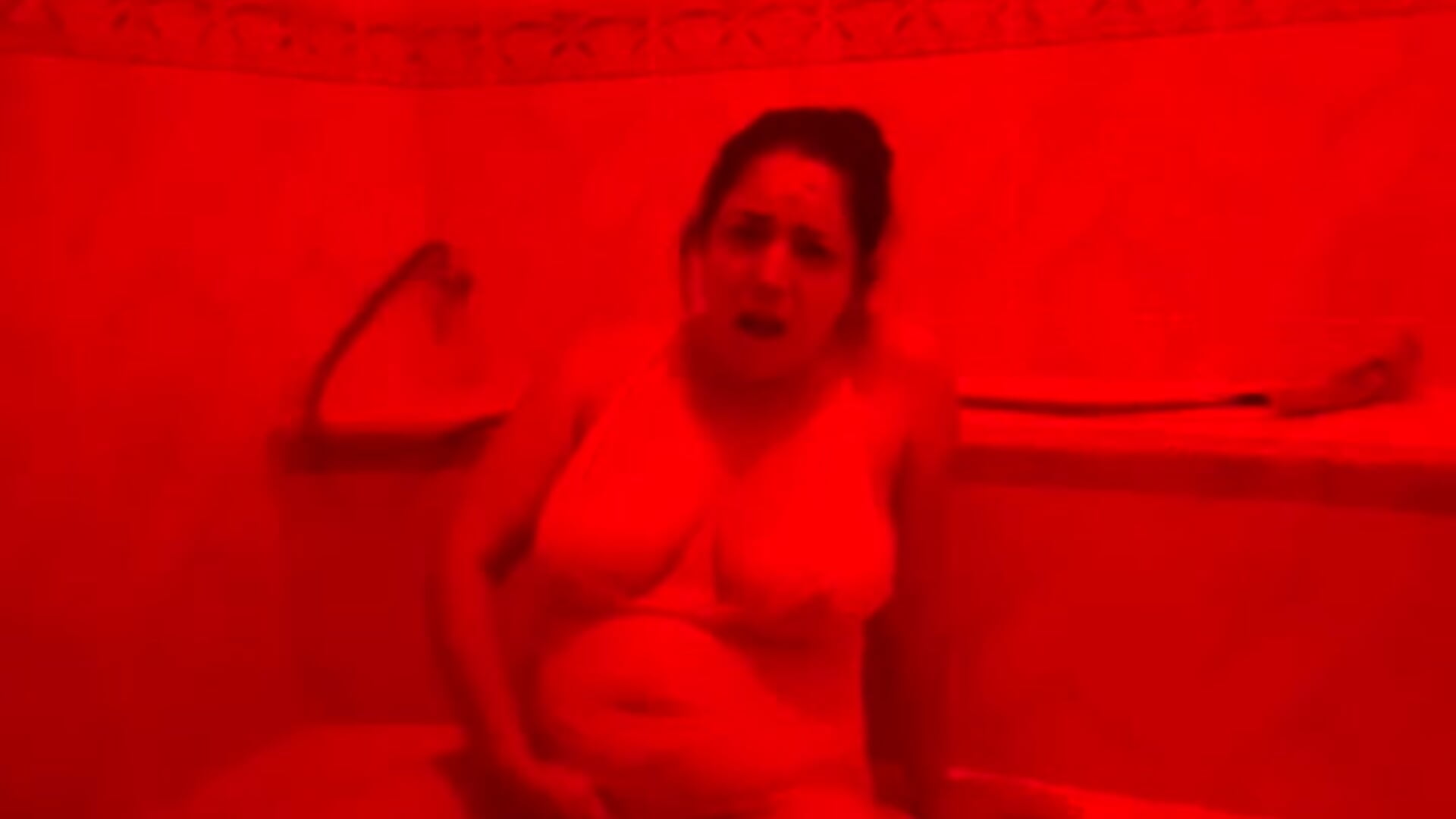 squirt in turkish bath - video van Juliana_bigboobs cam-model
