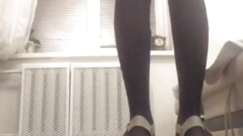 heels - video by BellaBianco cam model