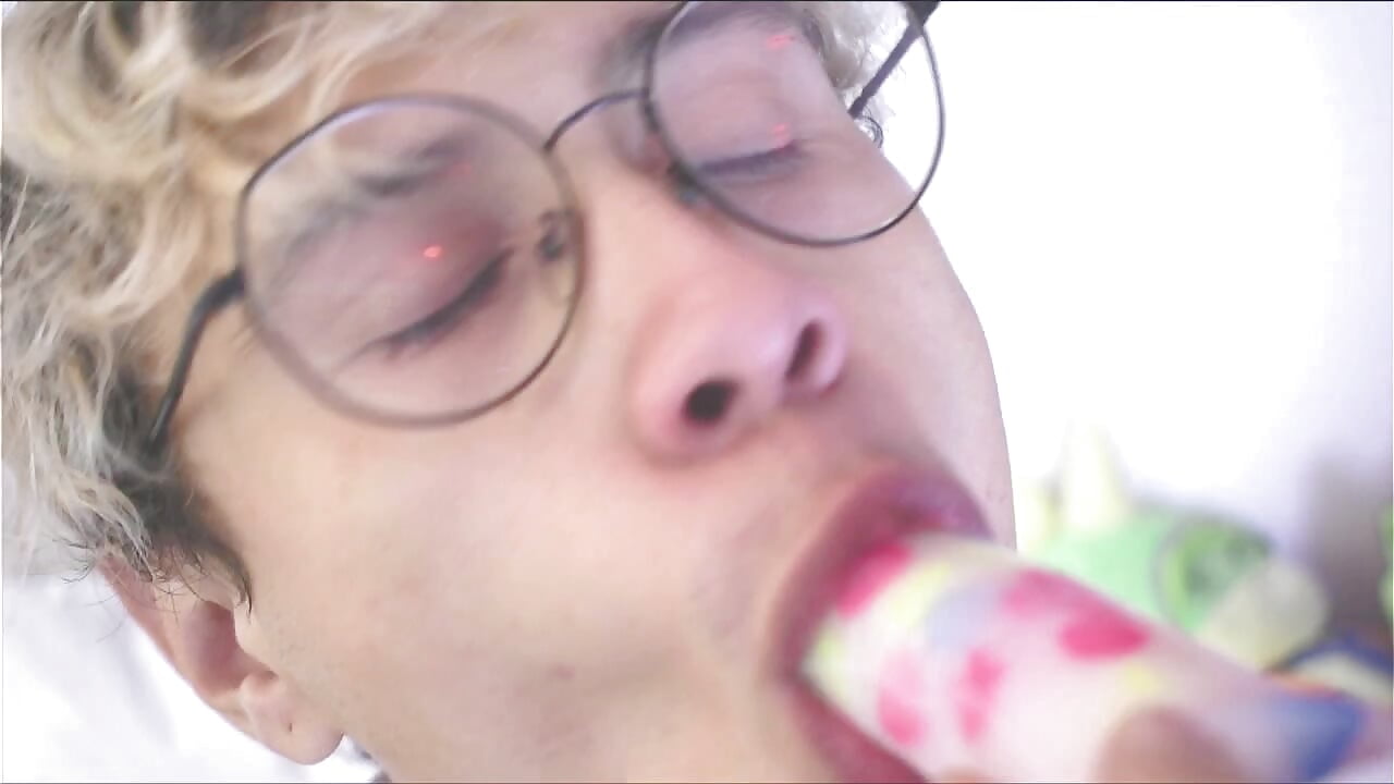 SUCKING SO CLOSE FACE ALL DROOL - LeaneSeb主播的视频