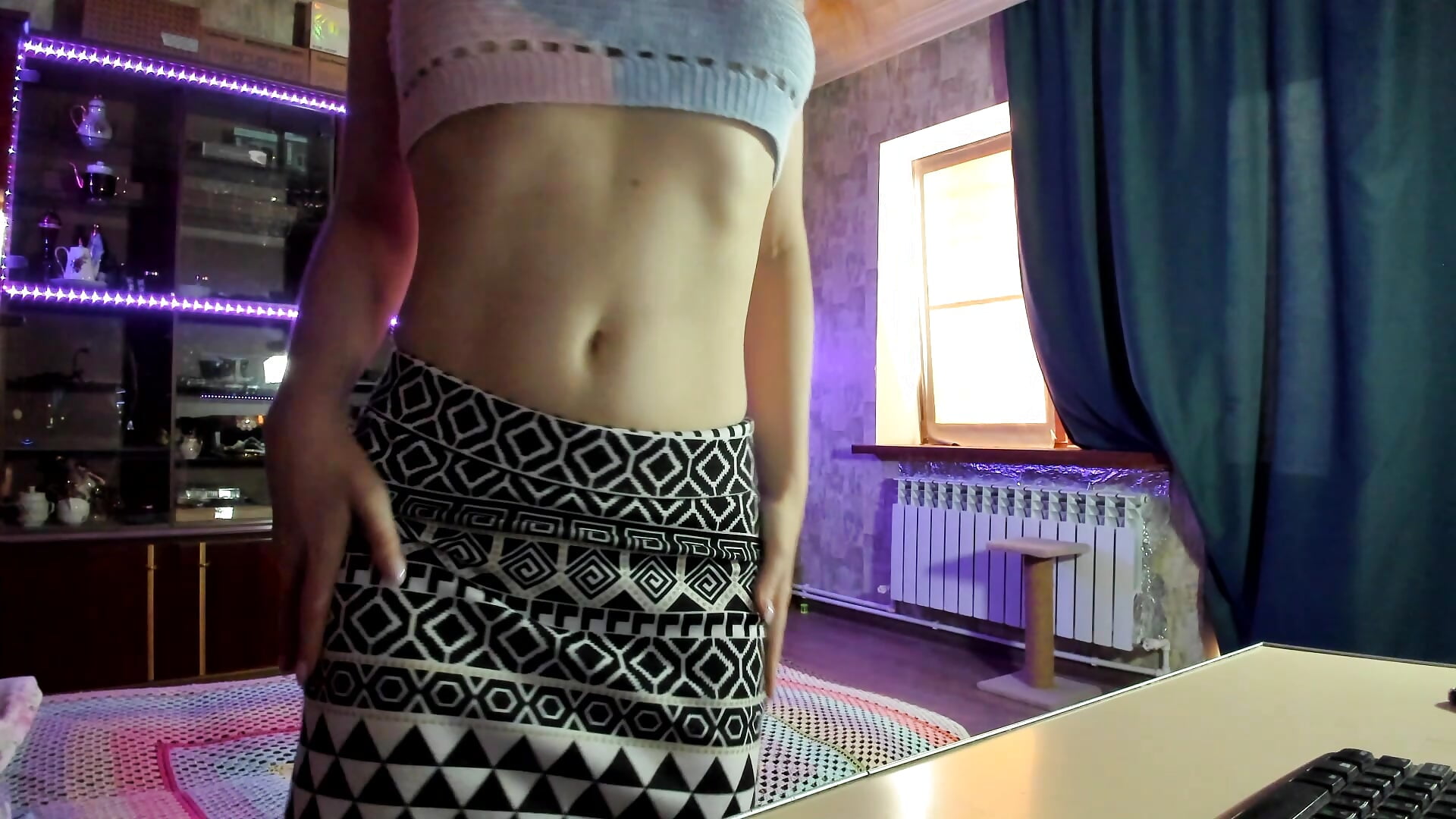Belly teasing