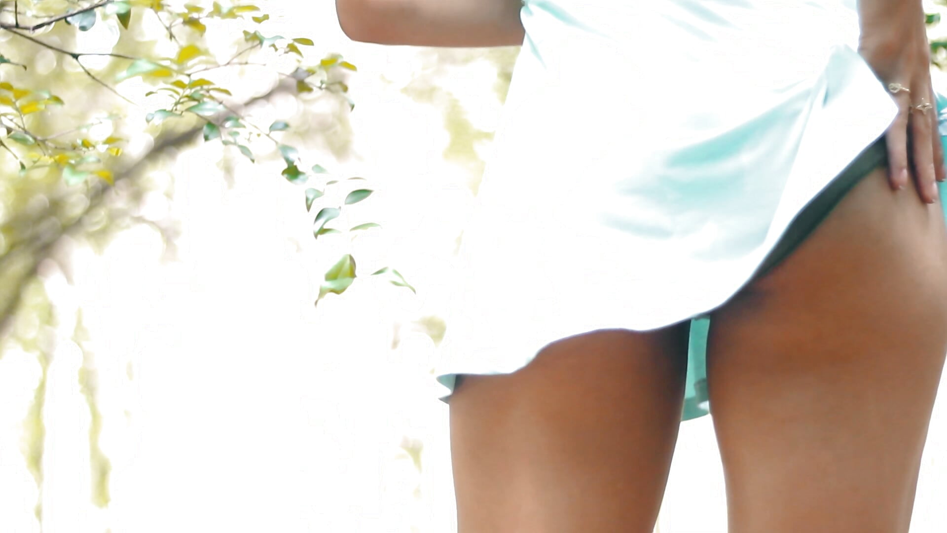 sunny day in the park - vídeo de la modelo de cam LinzyBaner