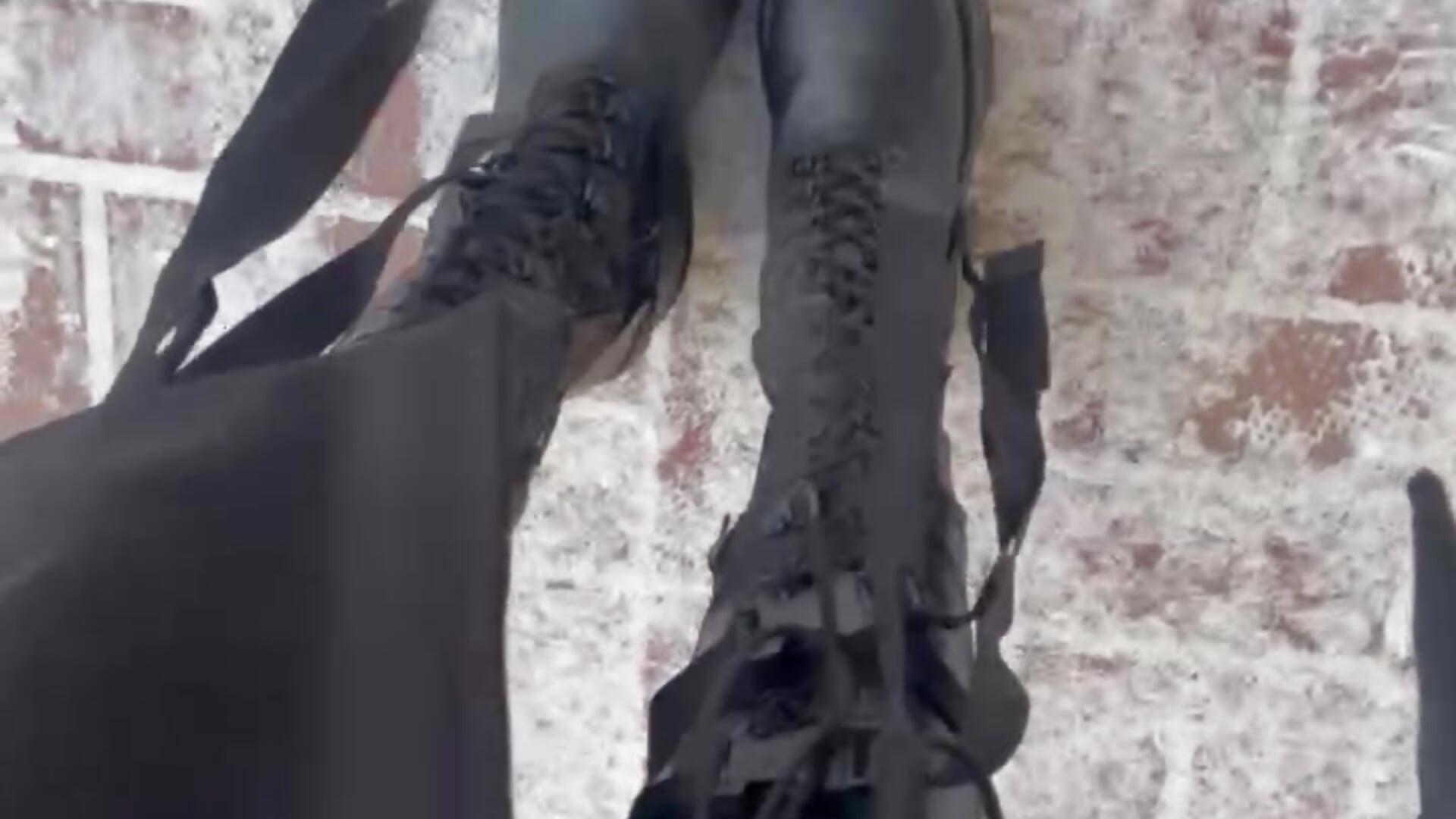 . - video _Kiss_me_hard_ kameramallilta