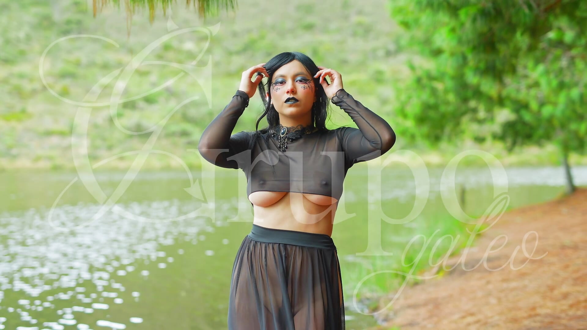 Datk elf in the forest - video by AlexHoe_ cam model
