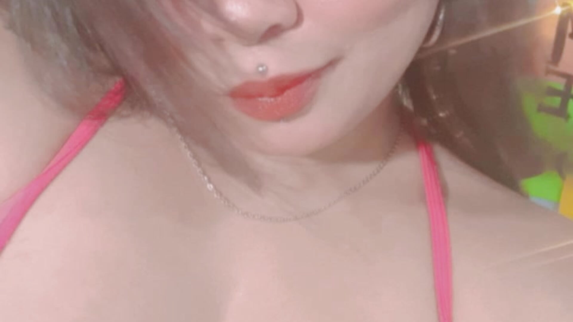 20210805_021659_966 - فيديو من JanetPeters_ موديل الكام