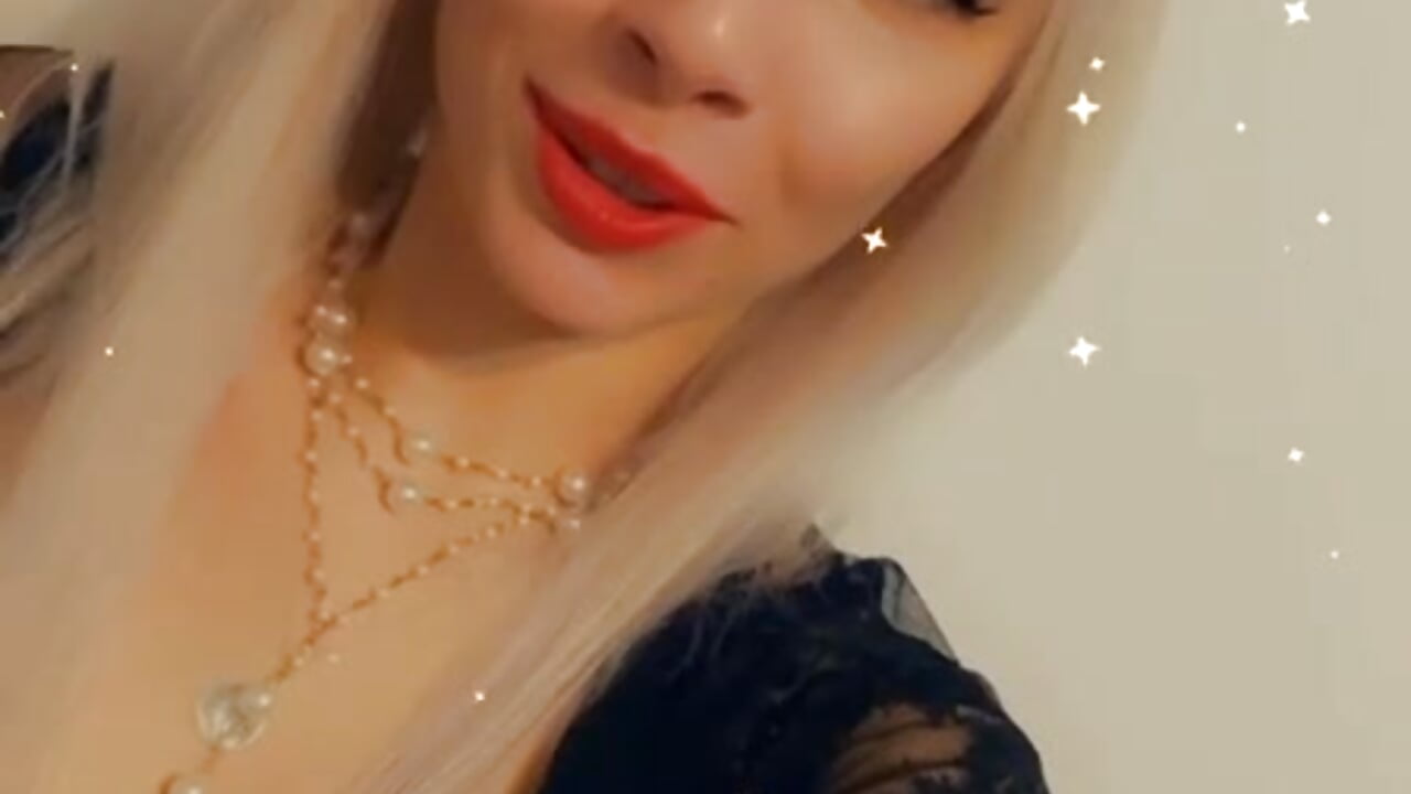 Thank you for having me this year with you guys! <3 – видео вебкам-модели EmillyBronte