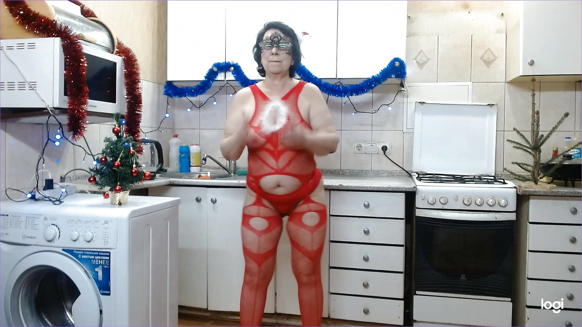 MERRY CHRISTMAS AND HAPPY NEW YEAR 2020-12-22_01-10-52 - video by Lady_Mature cam model