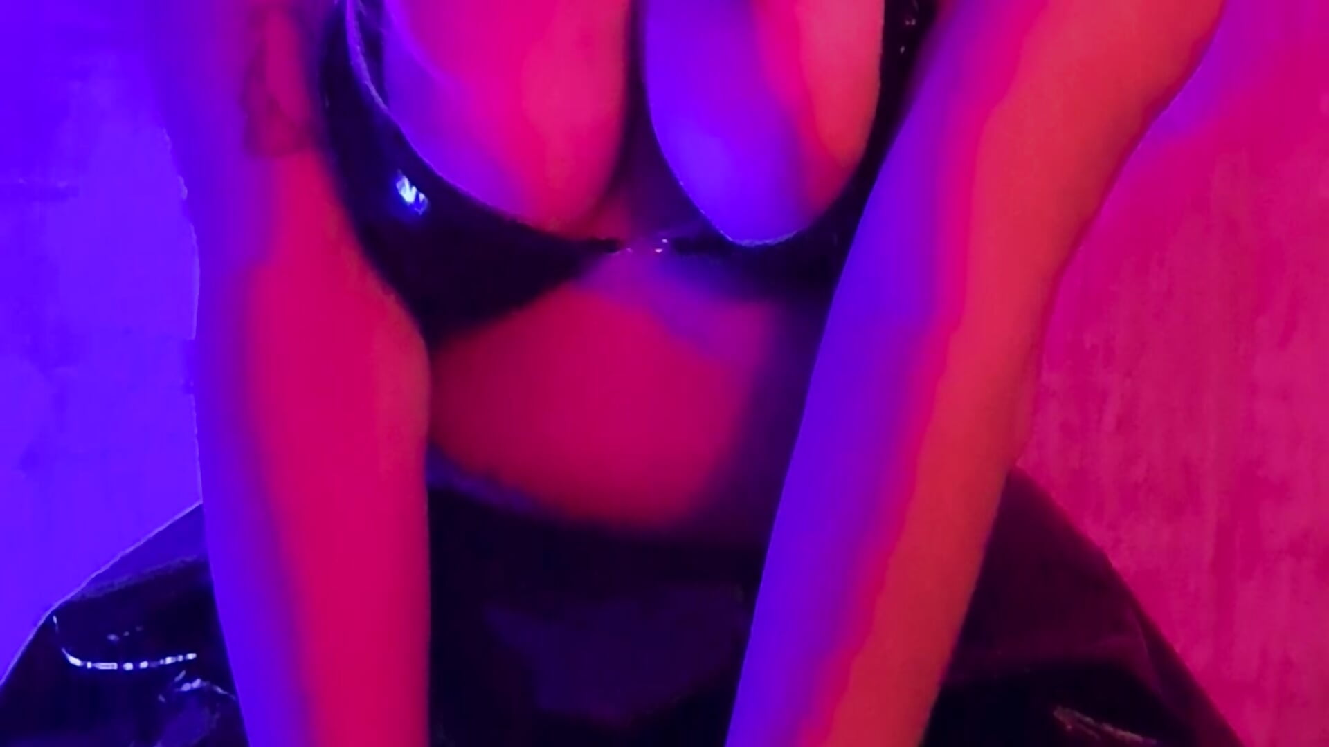 hello - video by KuroChan420 cam model