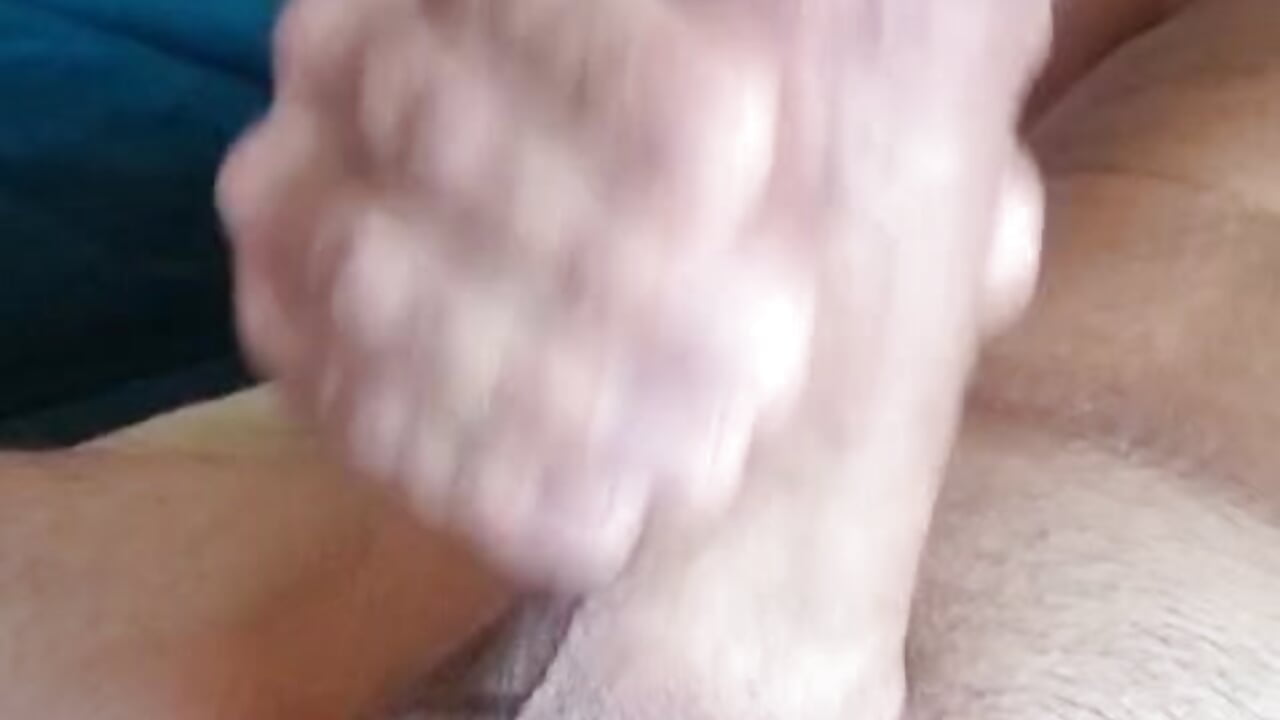 BIG TRIPPLE CUMSHOT ;) – video od webkamerové modelky kanalettox