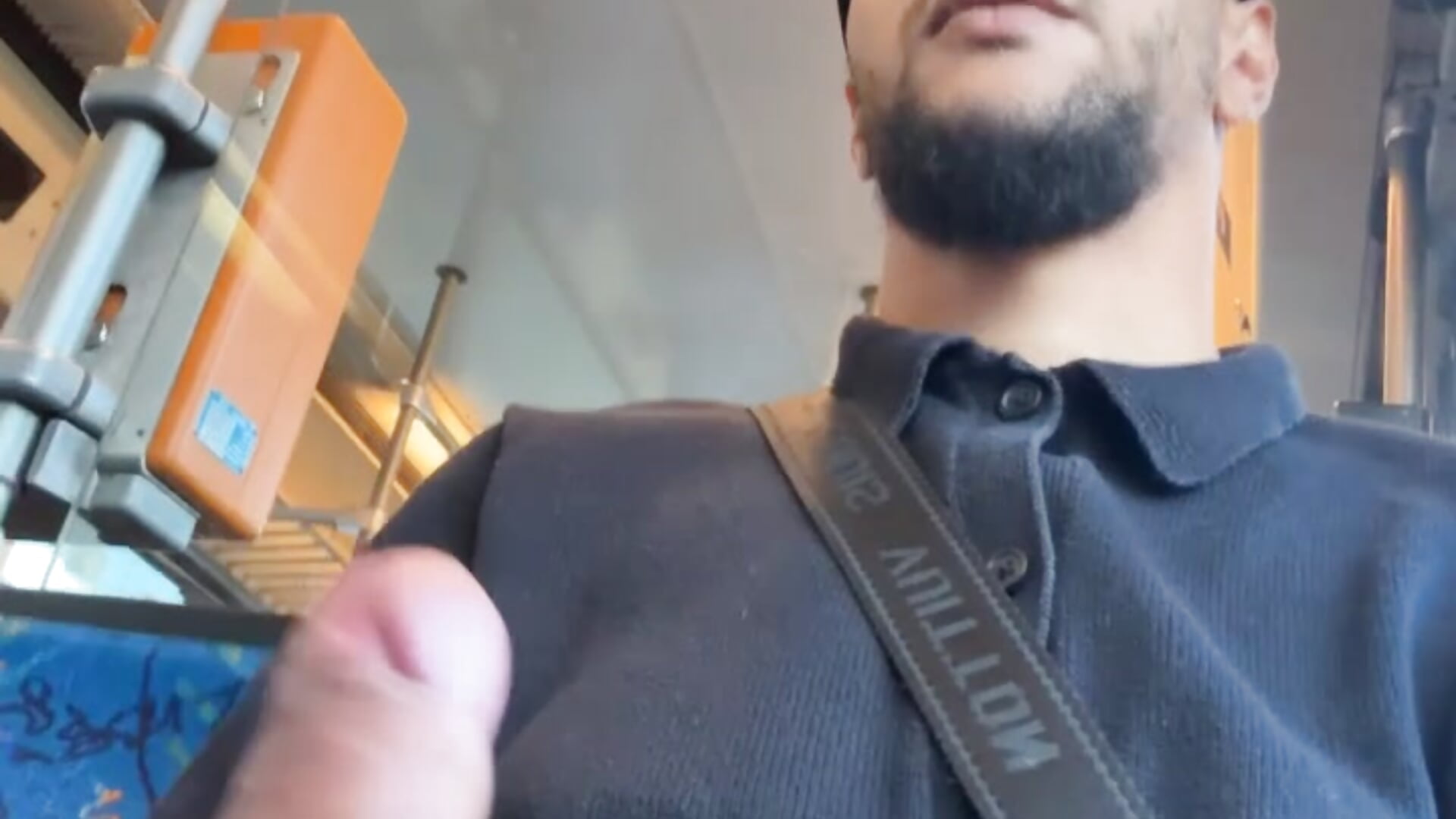 Dick out train