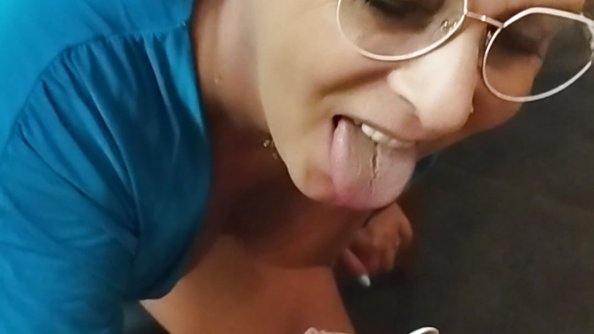 Bonne suce plus faciale 😋😋😋 - vídeo de la modelo de cam lilie69