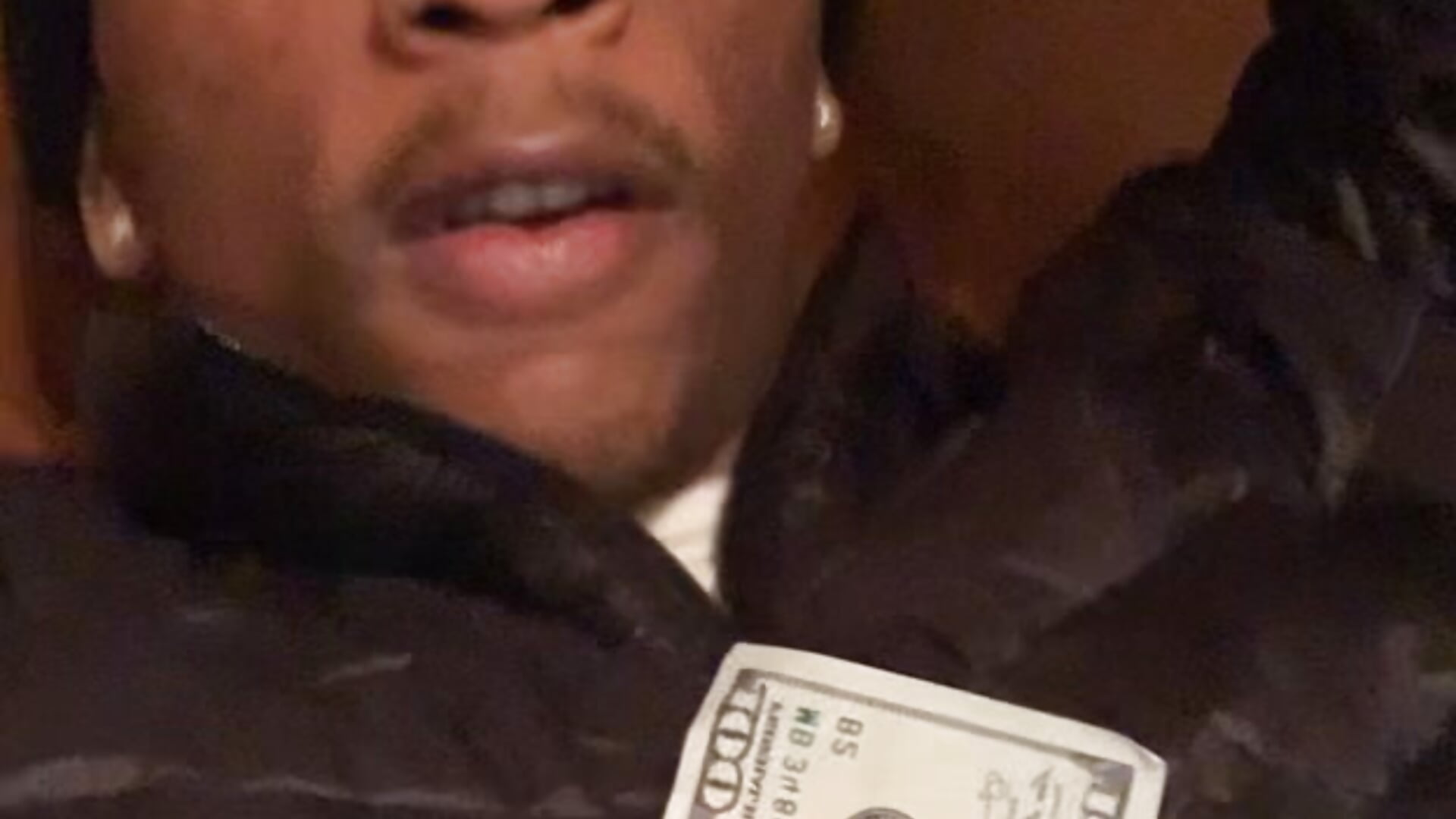 d4d06d3a-dabb-411c-8c24-542a3b4eebd7-1_all_188 - video by Tristris100 cam model