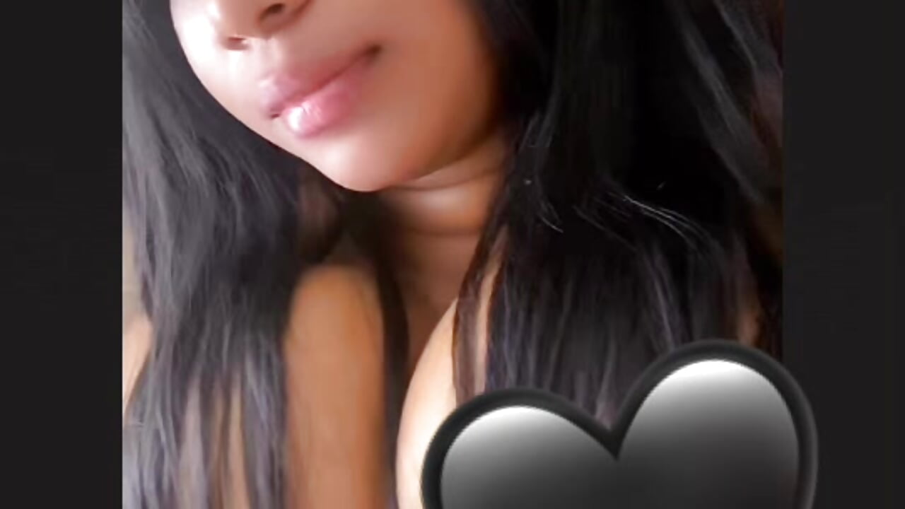 e85e690393763db930b00f36581617c6 - video oleh sabrina_mora kamera model