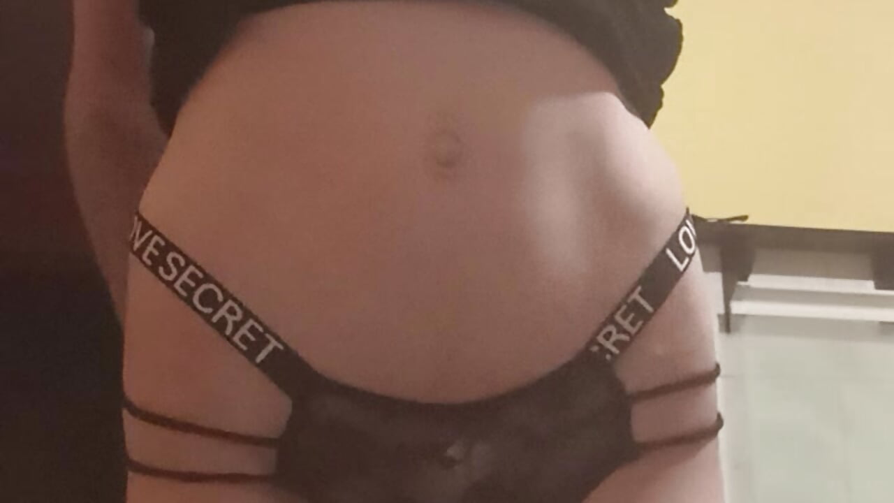 Femboy w seksownej bieliźnie - video by IfYouLike30 cam model