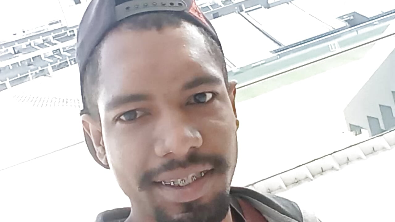 VID_20230520_134800 — filmik Setor_black, modela(-lki) na kamerkach