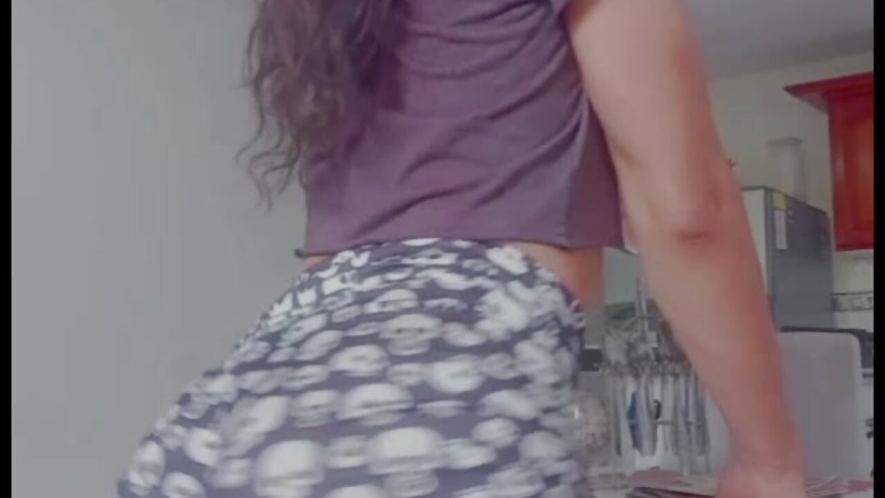 karen_sophia – popularni video modela na kameri 4690