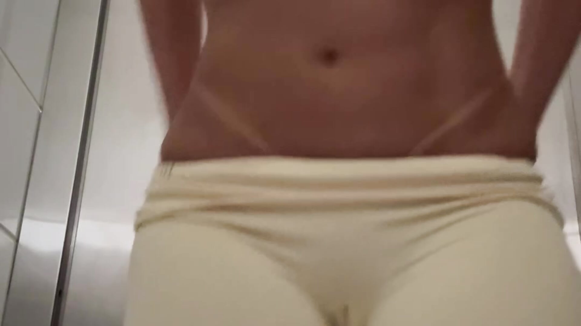 FUCK ME IN THE GYM😛