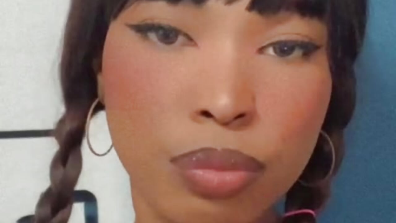 Ready to feel the temptation of my lips? 💋😏🔥 - video by myblackdoope cam model