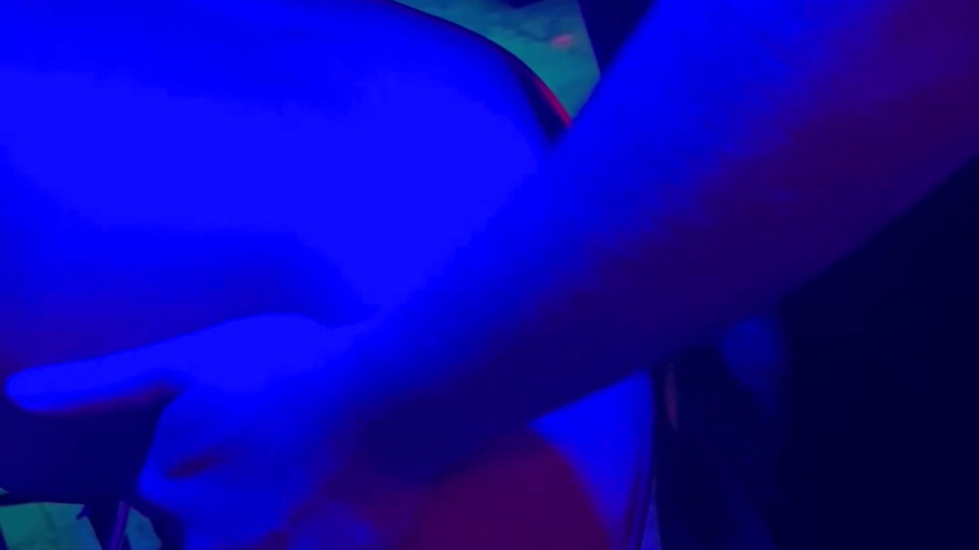 Da wird im Club Wild gefickt😈