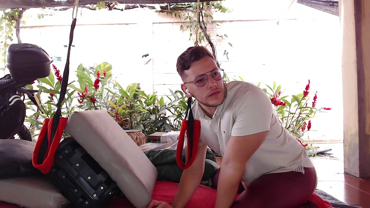 Wild amateur session erupts in raw, naked desire - video by Neil_and_isaac