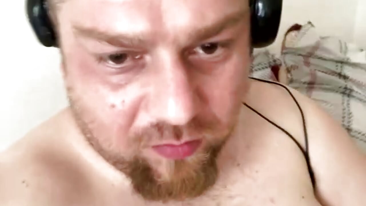 The Andrew's Show [Public Show 9/25] Session - video by Czechyoungboy cam model