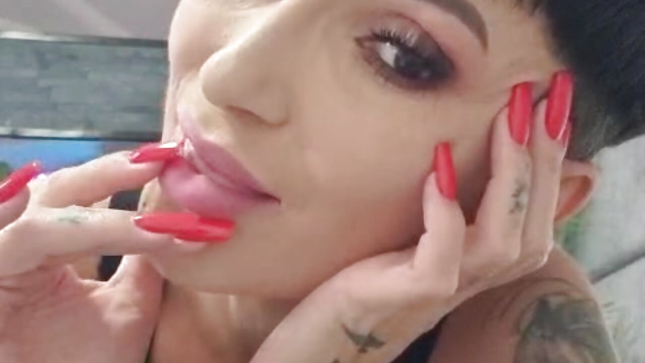 Let me blow your mind - فيديو من Mellisandre موديل الكام