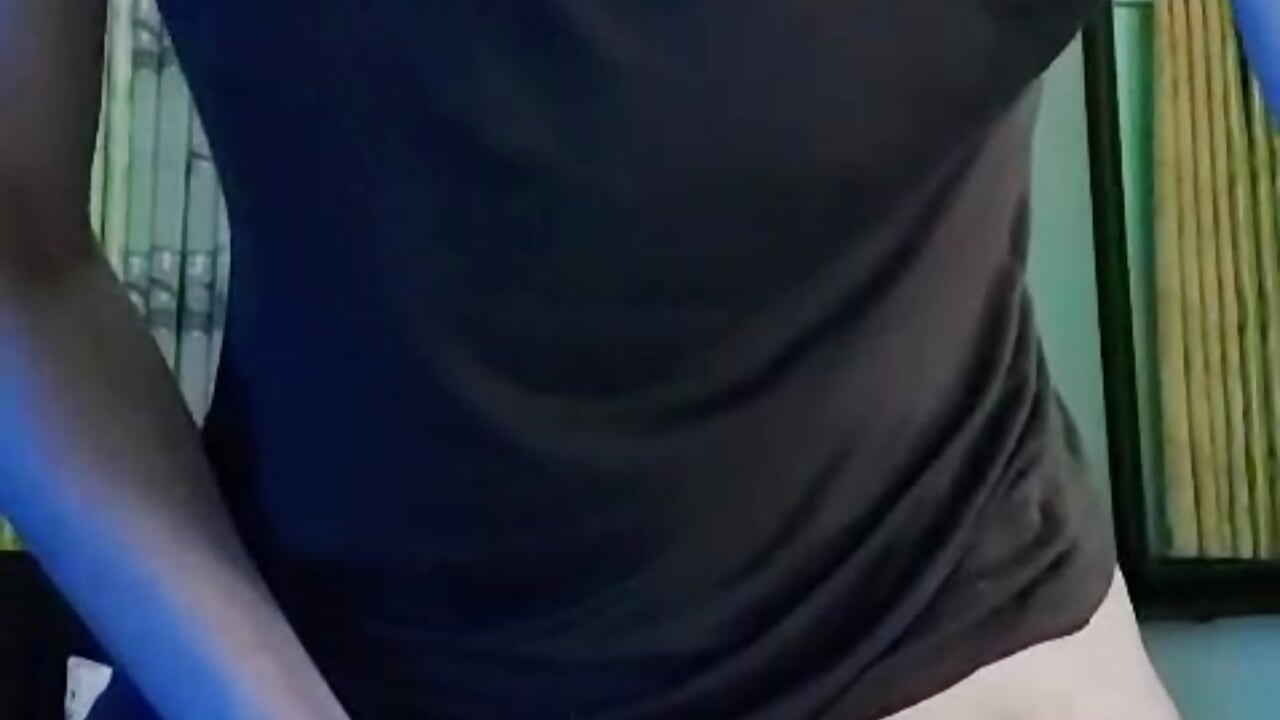So horny  i cummmed a lot
