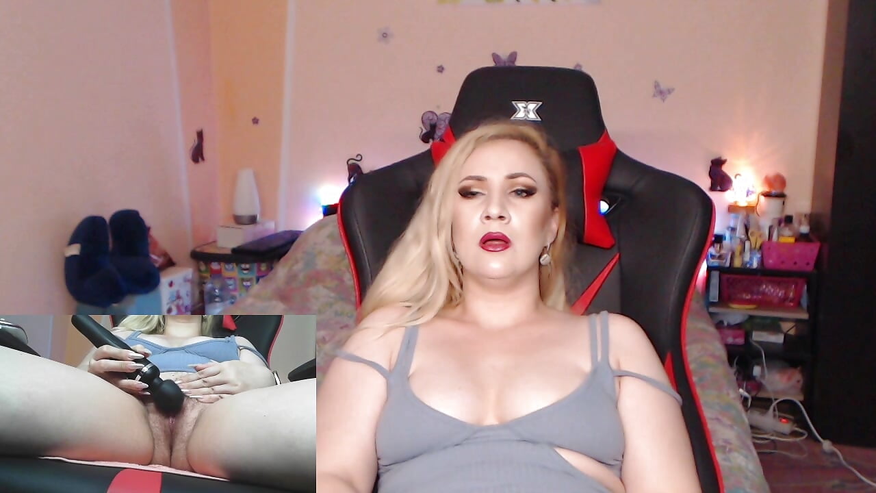 short intense orgasm - video by MissLexyGold cam model