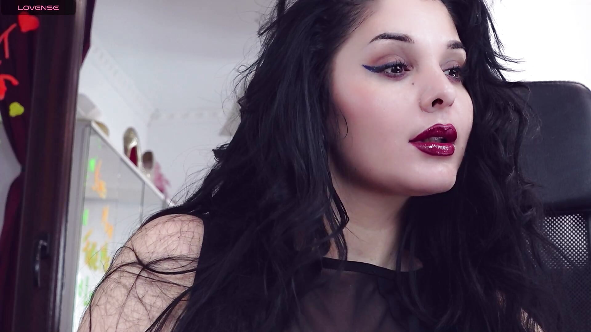 Teaseeee - video by LexyRene cam model