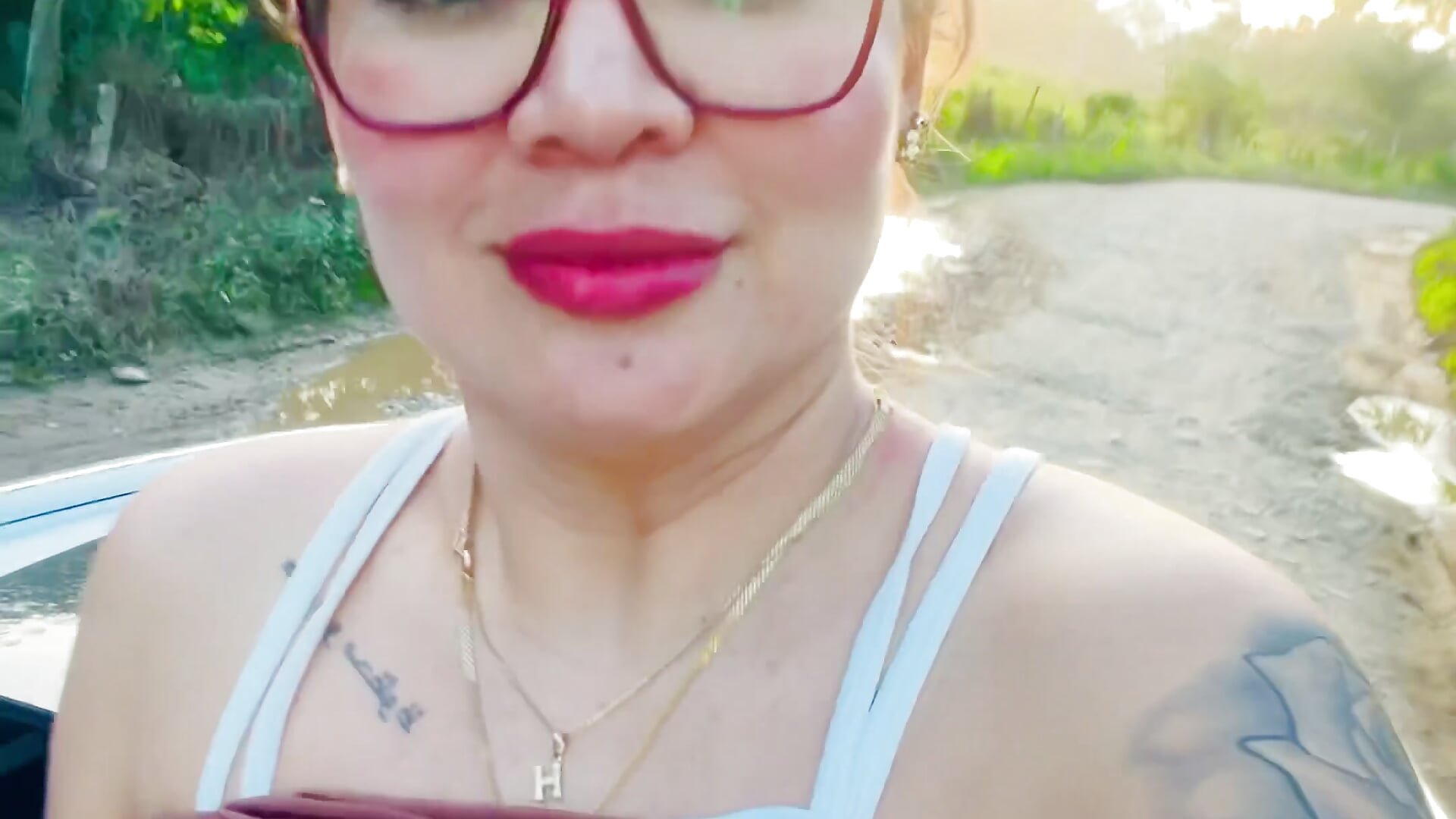 outdoor tits