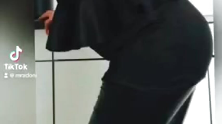 mrdoni in heissen Outfits - video mrdoni kameramallilta