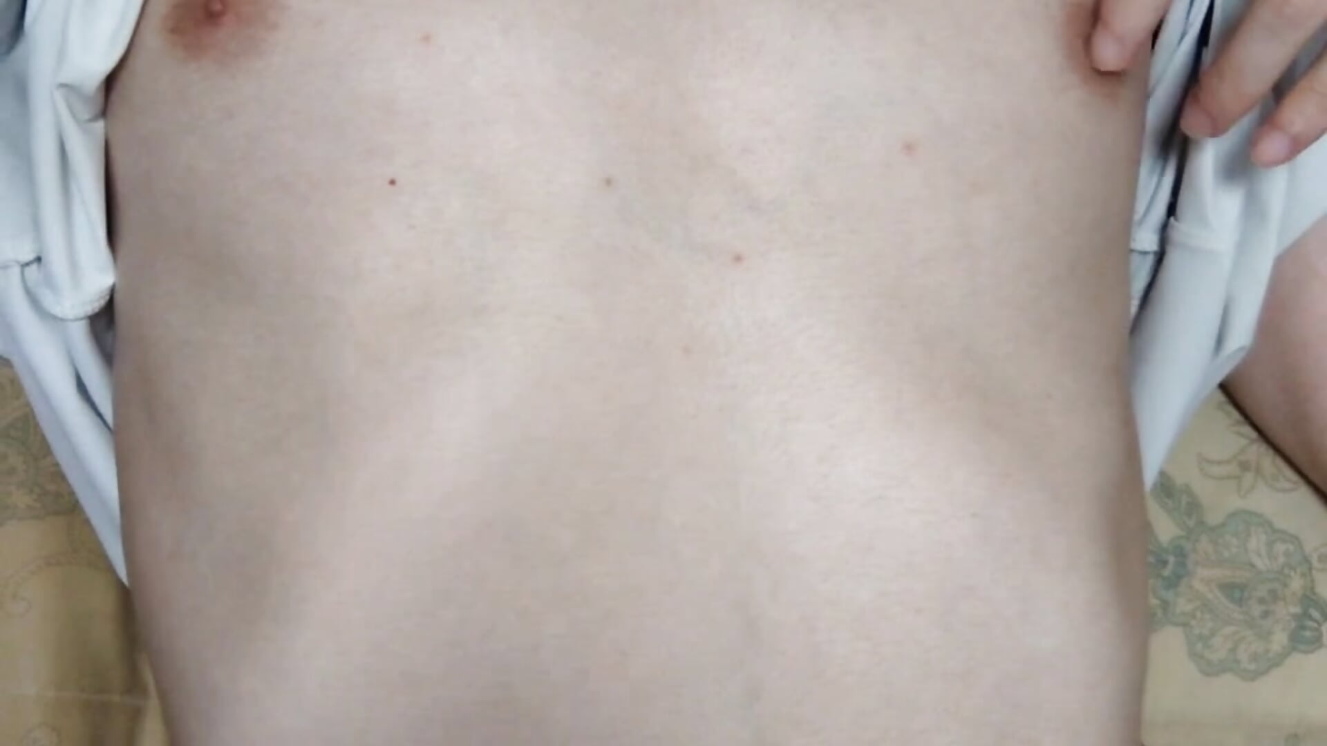 Jerking off and smile - video by whoaretu cam model