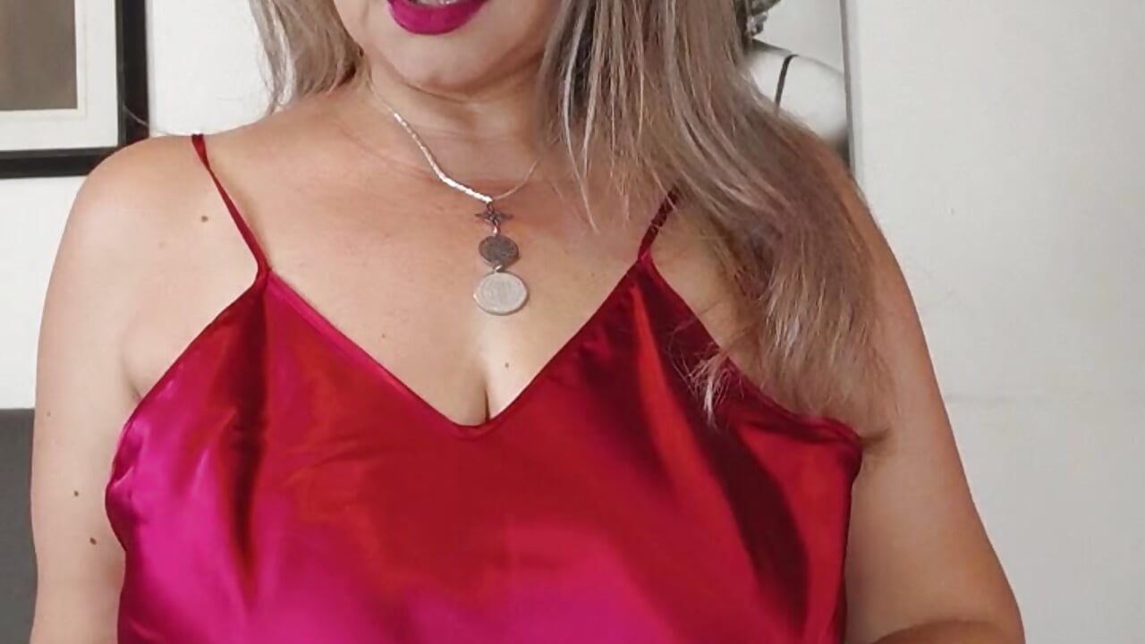 Mmm very sexy👙👠💋👙👠💋 - video by CristalRays