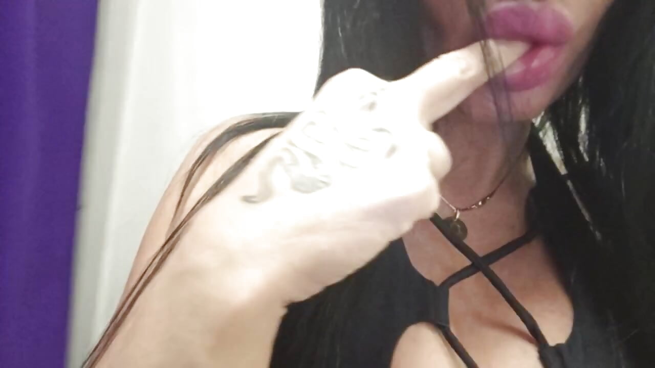 bikini fitting room - video by stormylana cam model