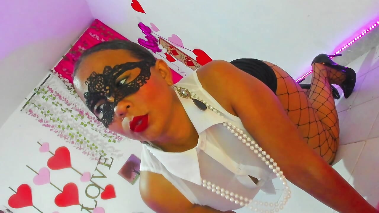 ☺☺☺ - video by samantha__smile cam model