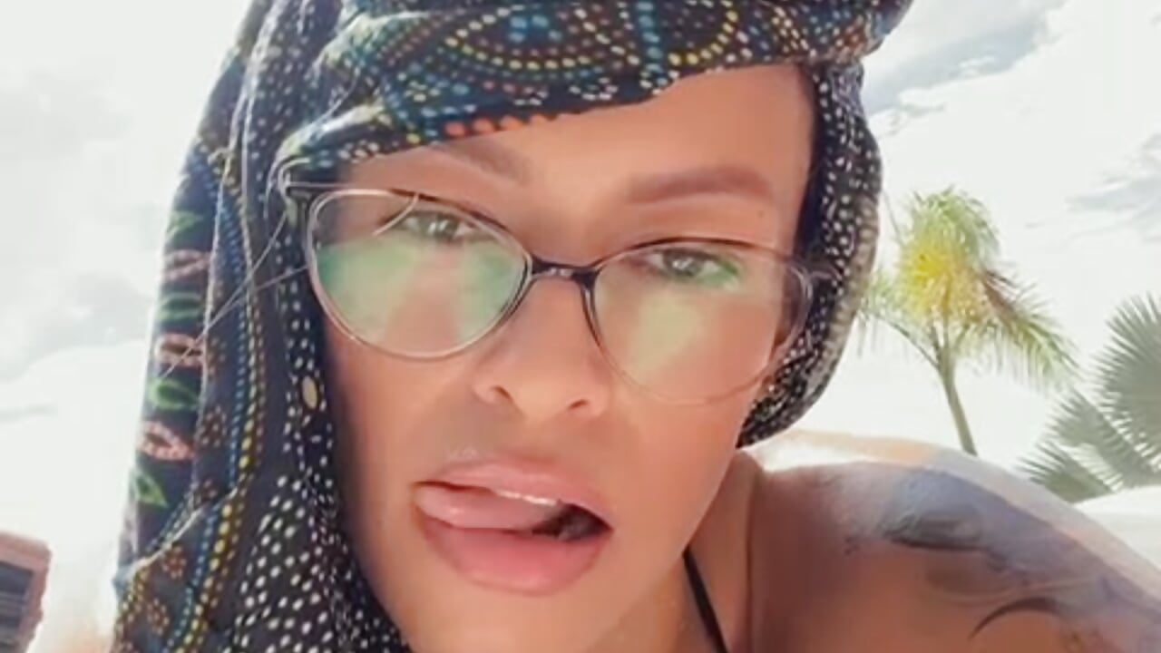 My tongue wishes you - video av lupita_hot3x cam-modell