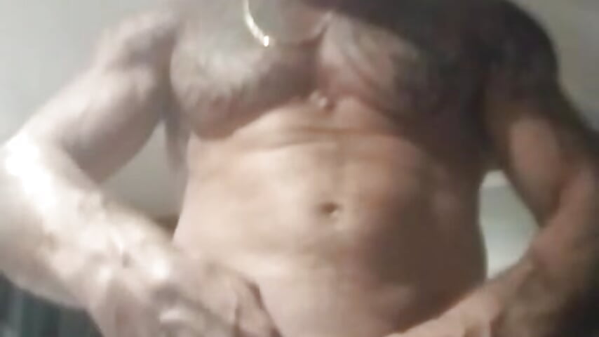 [17 Aug 21:36] Public Show - video by AceticPinscher cam model