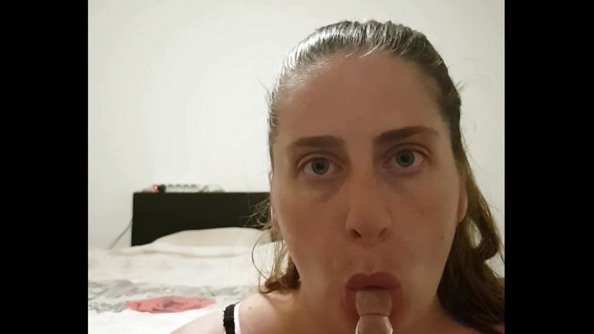 Playing White my New dildo - clip cu Naughtymilf7 model videochat
