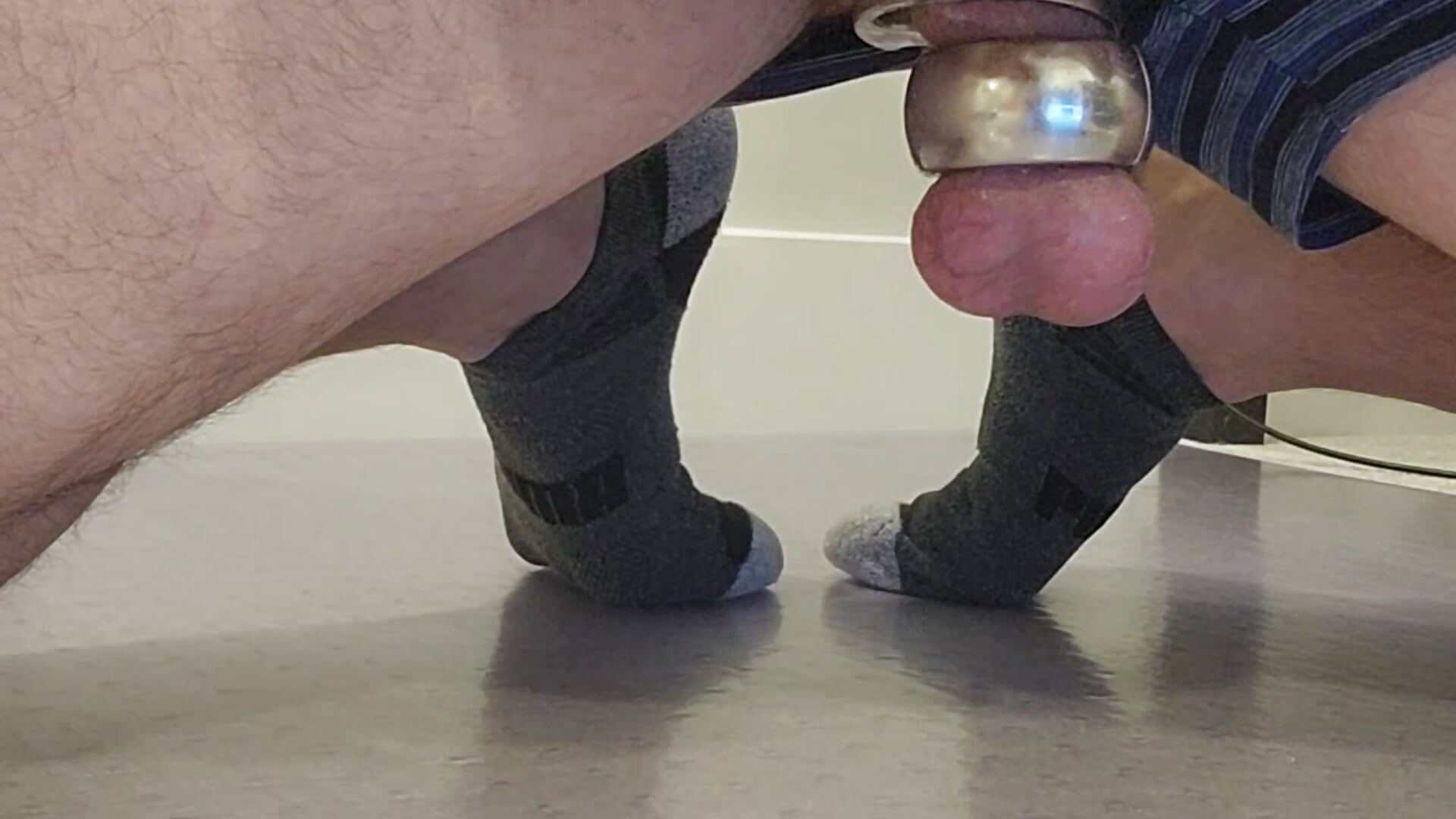 20230420 cum in a small tight condom - vidéo du modèle de showcams Bloopers66