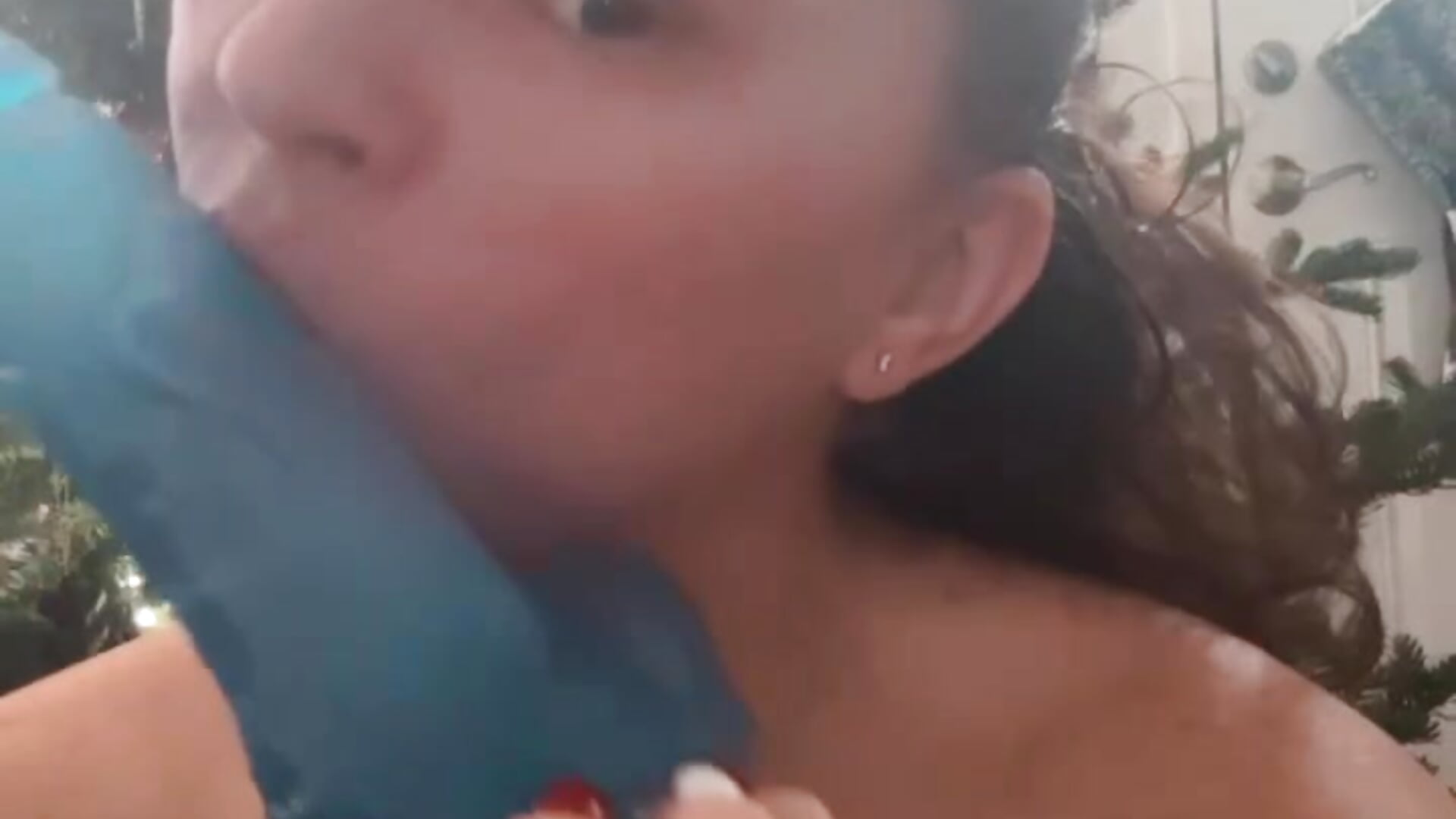 trim,9A54DAD5-8098-4AE3-8F6D-1A1782F89787 - wifenheels adlı kamera modelinin videosu