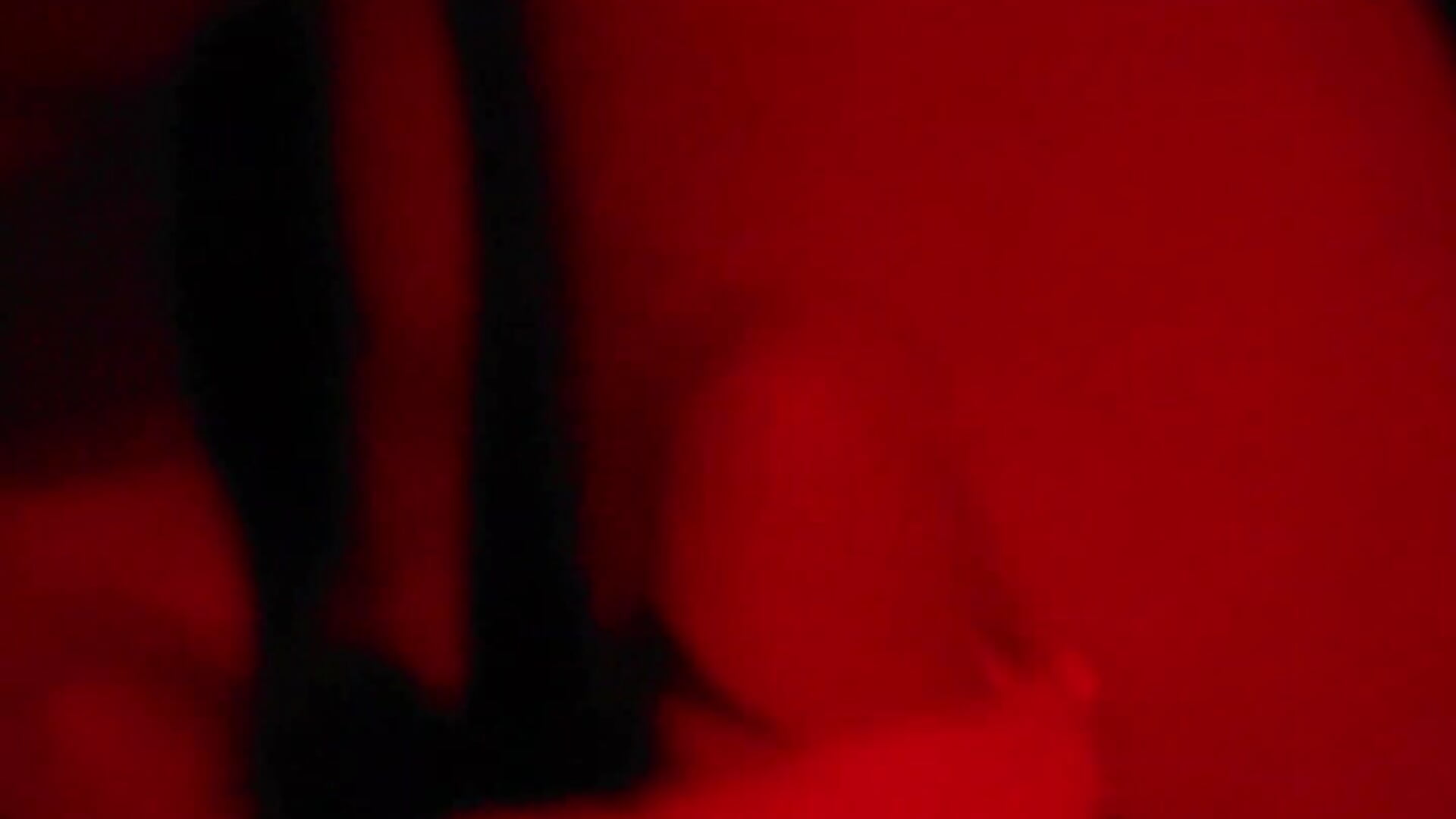 Love the way it feels with my hands around it – video od webkamerové modelky Fr3cklesLovesDick