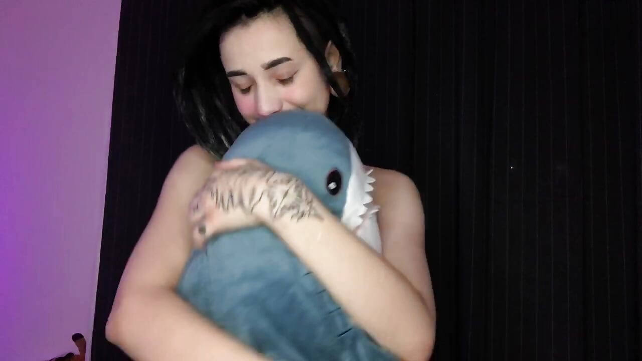 Playing with my sharky - video by Nikki_Evans cam model