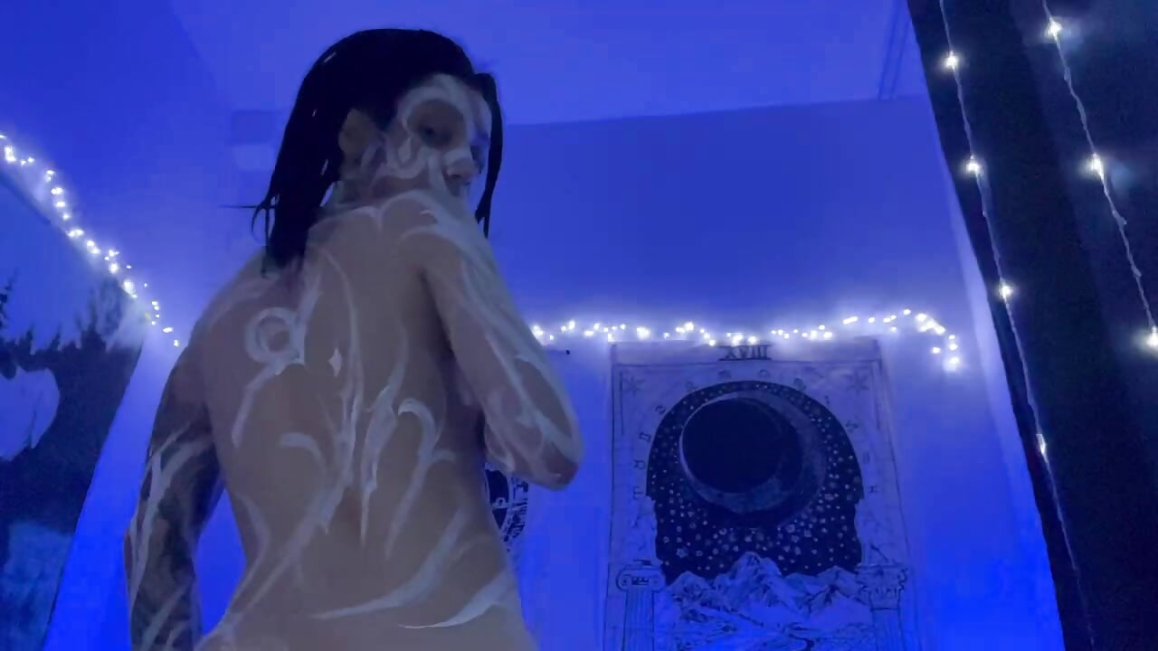 HAPPY NEW YEAR! - video by Nikki_Evans cam model