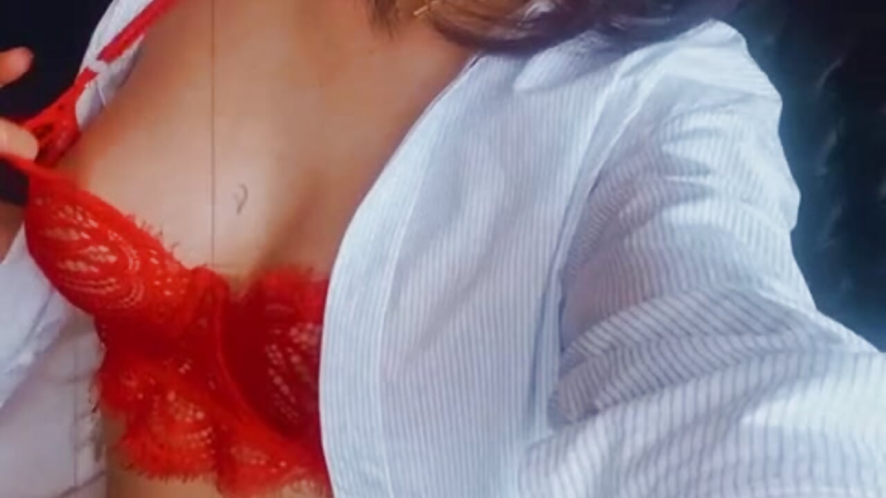 Who's your sexy young milf?! - clip cu GlamKate model videochat