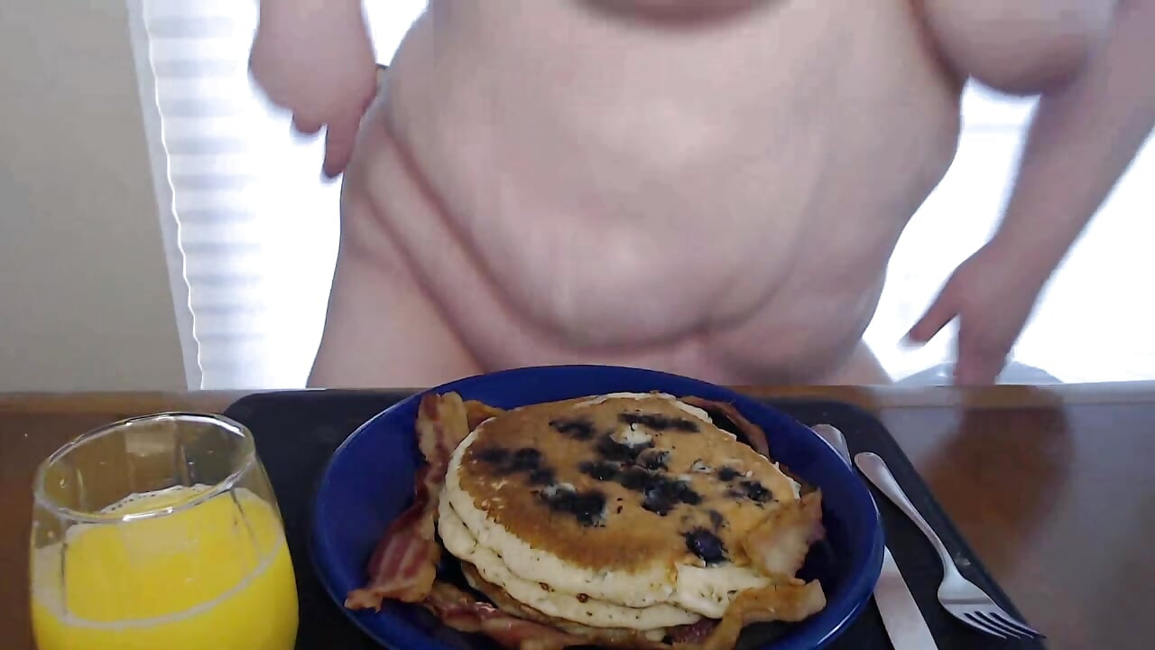 Pancakes-Bacon-Belly Love Teaser - video by BBWAppleTarts cam model