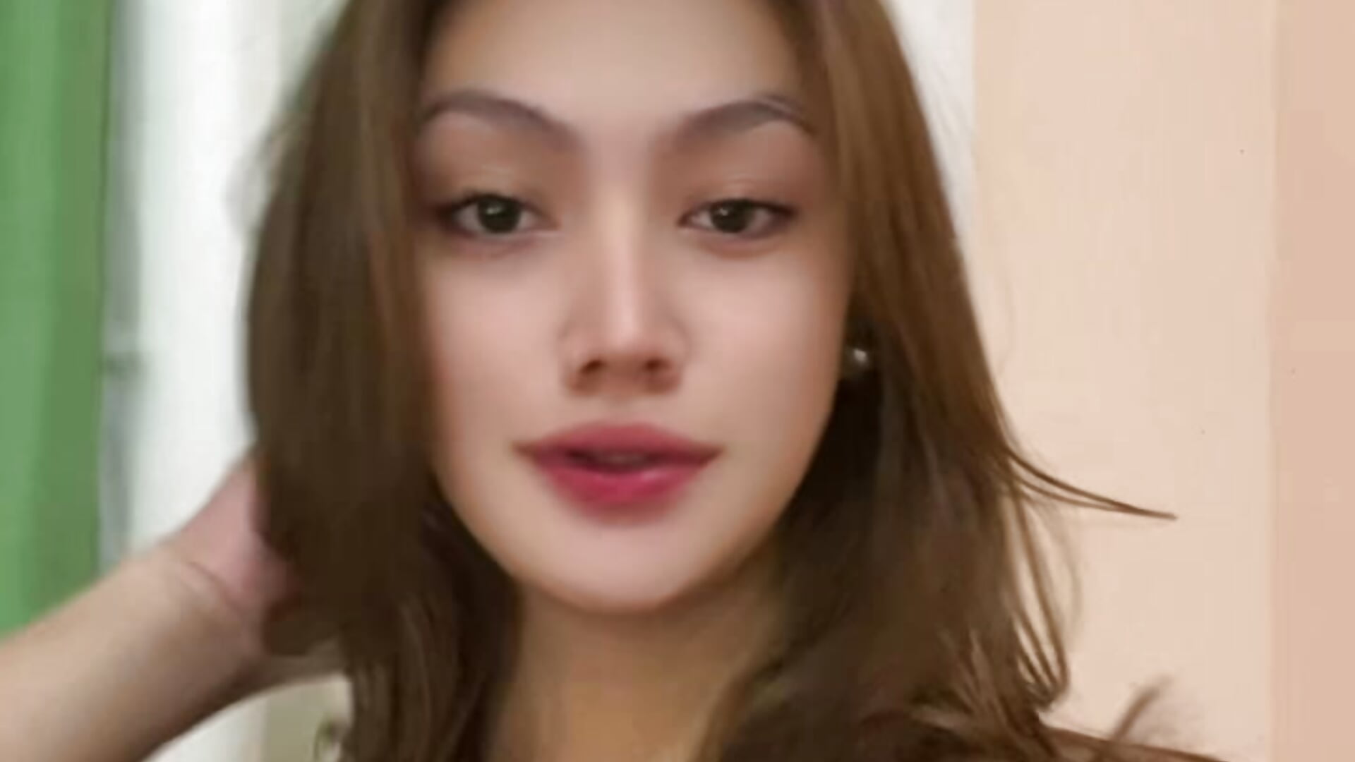 Tryna be cute– MartinaYssabelle kameramodell videója