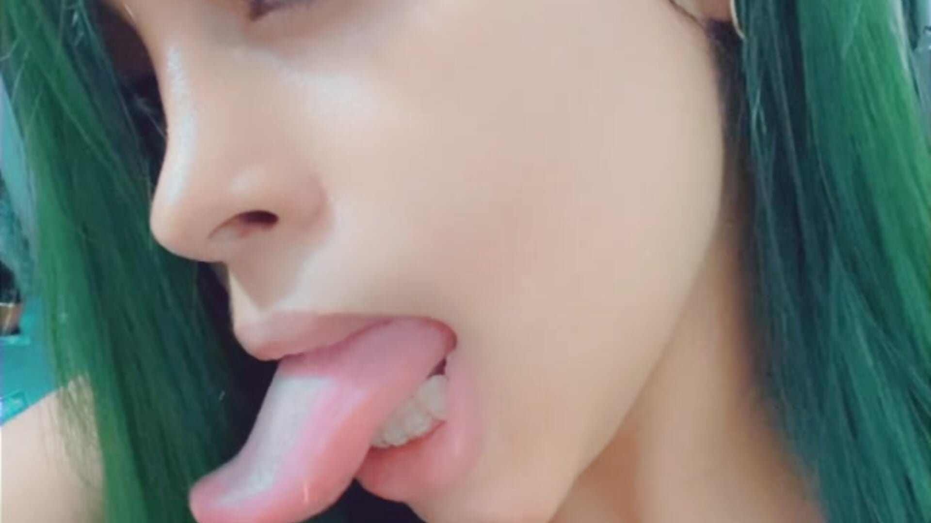 lengua - video by Gaby_ortis cam model